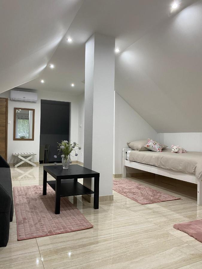 Apartma Azurre Postojna Exteriör bild