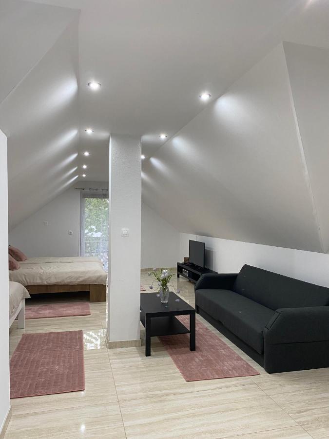 Apartma Azurre Postojna Exteriör bild