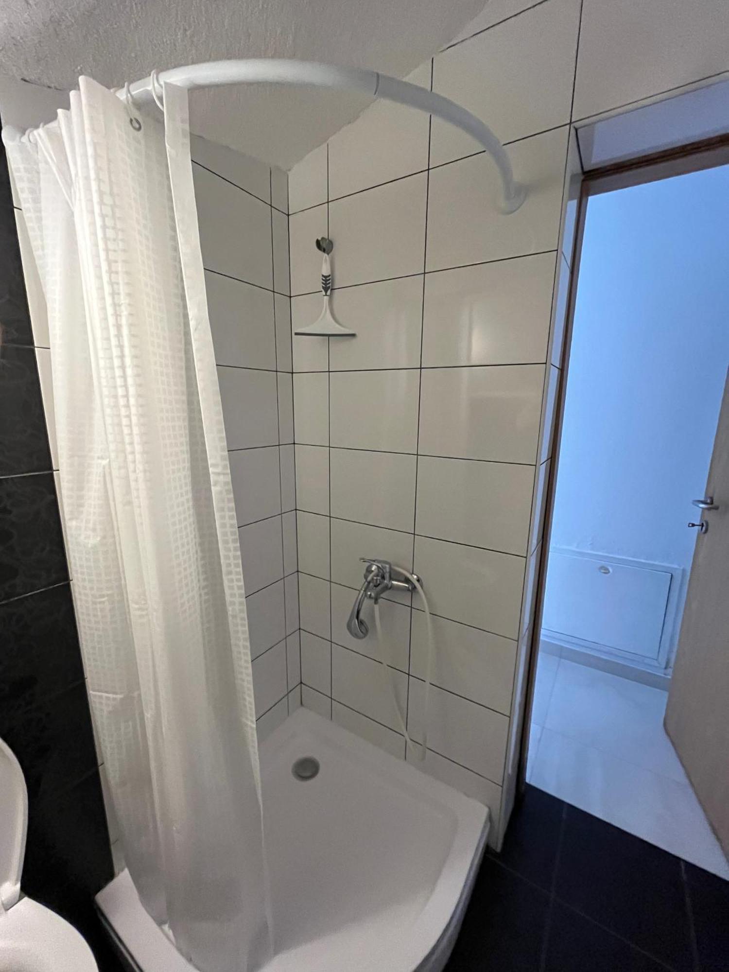 Apartma Azurre Postojna Exteriör bild