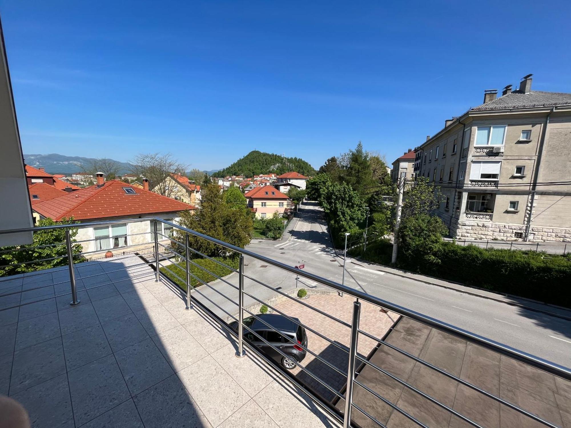 Apartma Azurre Postojna Exteriör bild